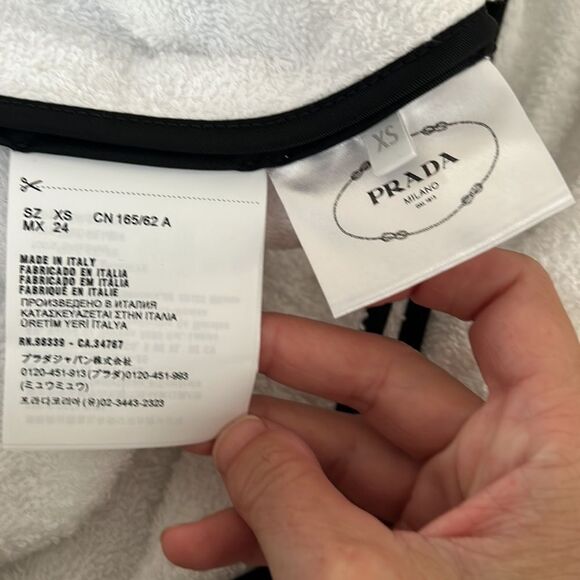NWT Prada Triangle Logo White with Black Trim Unisex Robe Size XS - Picture 7 of 8